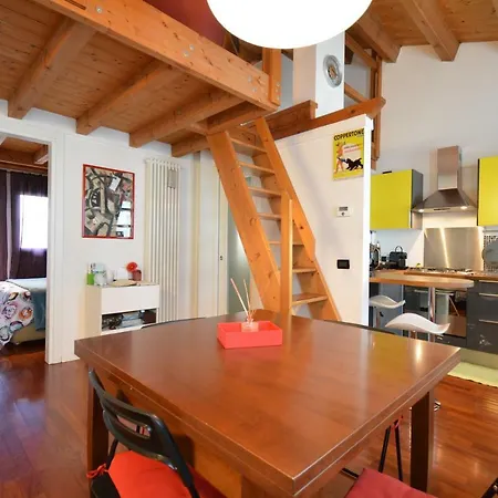 Chez La Reine -