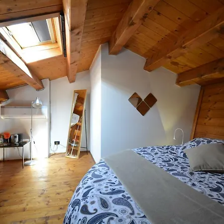 Daire Chez La Reine - *